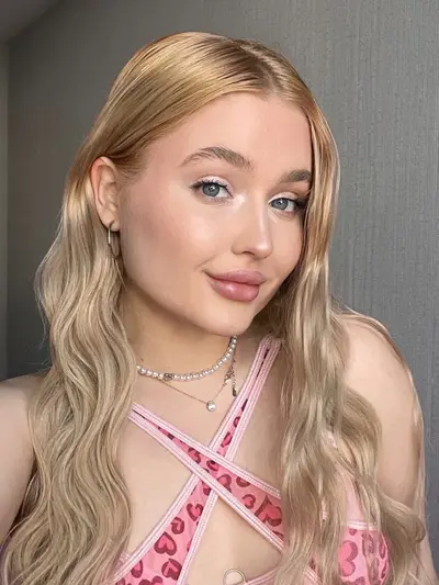 little owl alice (@aliceowl) OnlyFans profile photo