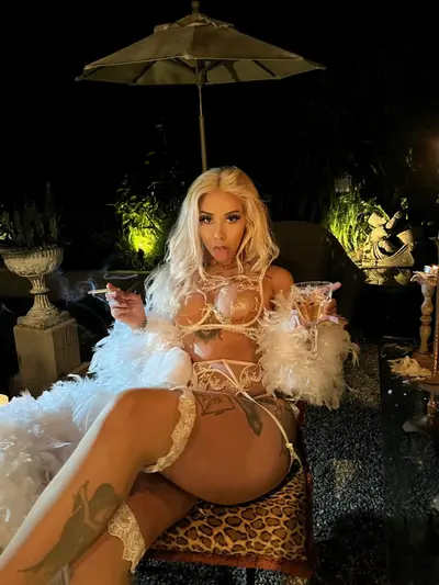 Ally Lotti RATED #1 BEST FREE ONLYFANS OnlyFans