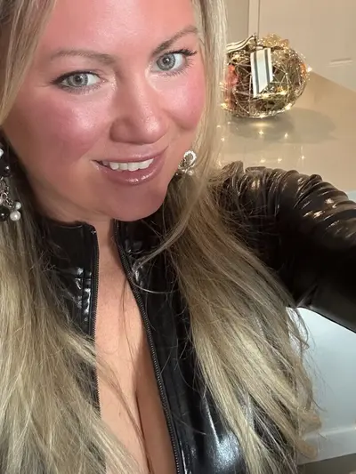 AshleyPerkinsAfterDark OnlyFans