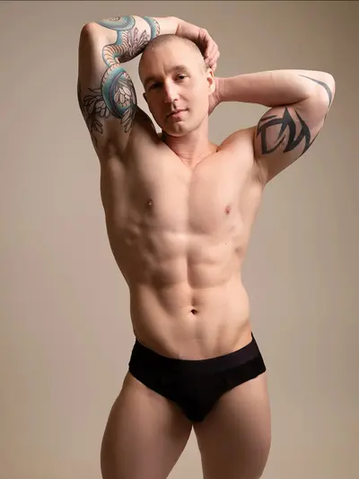 Baxxx ๐ฌ๐๐ OnlyFans