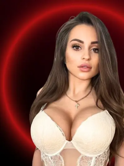 Bella Sun (@bellaaa_sun) OnlyFans profile photo