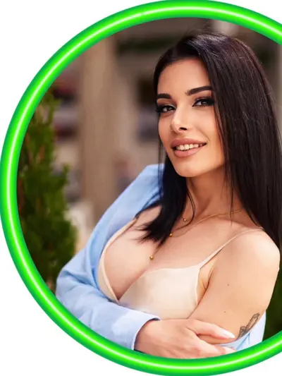 Ella (@ella_malina) OnlyFans profile photo
