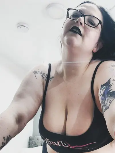 Emma Celeste⛓️BBW⛓️No PPVs OnlyFans