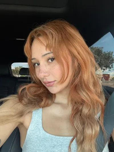 bella baby (@isabellaroy) OnlyFans profile photo