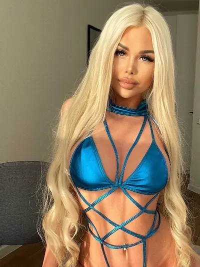 MissElena (@lady_elena) OnlyFans profile photo