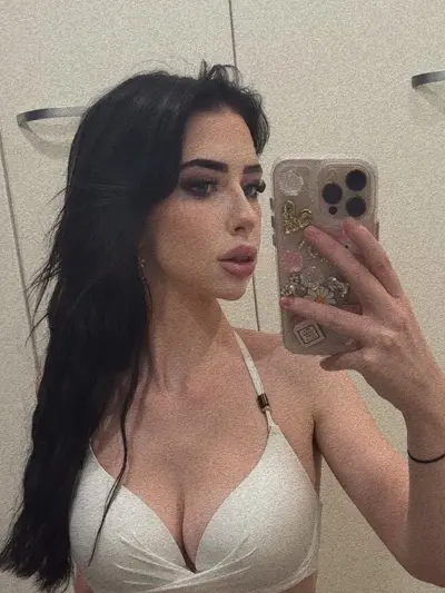 Lilbeliini (@lilbeliinii) OnlyFans profile photo