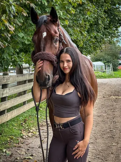 Luna (@lunalinaa) OnlyFans profile photo