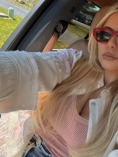 Hotwife Mommy Luna (@lunaskye9) OnlyFans profile photo