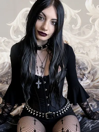 Maya (@maya_shy) OnlyFans profile photo