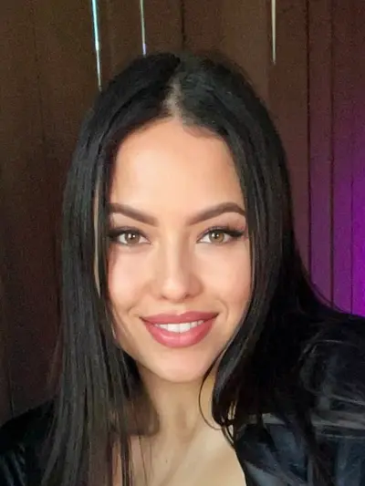 Maya (@mayapassion) OnlyFans profile photo