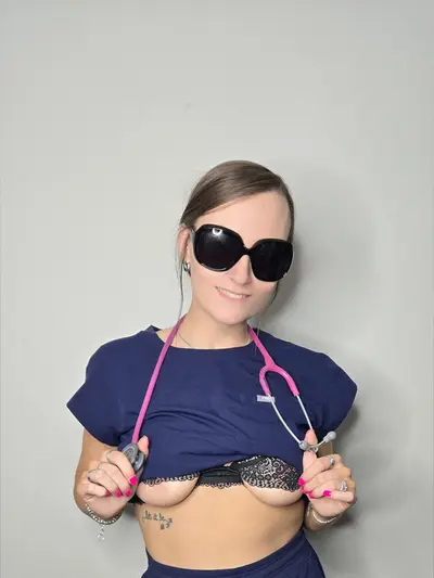 NaughtyNurseRoxanne OnlyFans