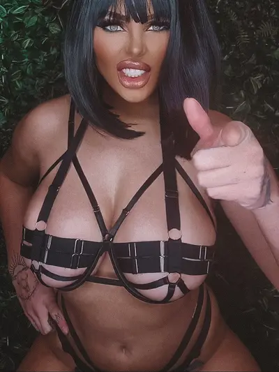 𝗬𝗢𝗨𝗥 𝗥𝗔𝗨𝗡𝗖𝗛𝗬 𝗚𝗜𝗥𝗟𝗙𝗥𝗜𝗘𝗡𝗗❤️‍🔥☠️ OnlyFans