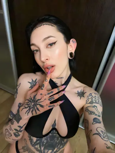 Sarah (@sarah_blackk) OnlyFans profile photo
