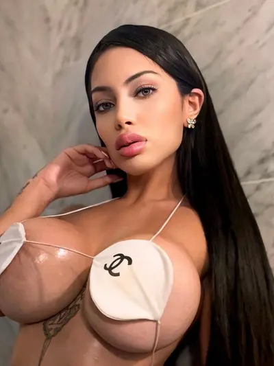 SELENA (@selenaviva) OnlyFans profile photo