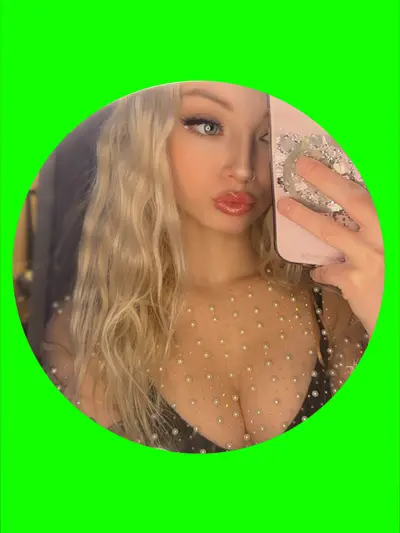 babyshea (@sheasfree) OnlyFans profile photo