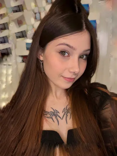 LolaSin (@sin_lola) OnlyFans profile photo