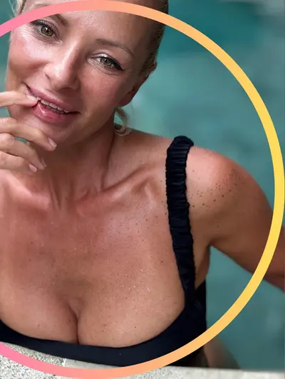 Russian GILF (NSFW in bio 🍒) OnlyFans