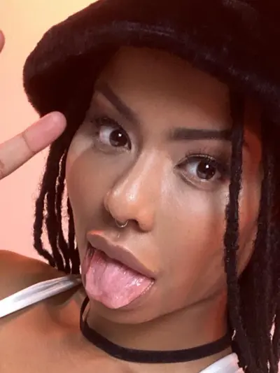 Kira Noir OnlyFans