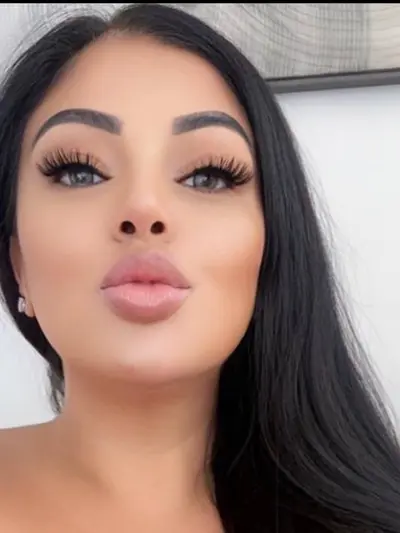 I ๏ธ Dick PicsBday Month ๐๐๐๐๐ ๐๐ฒ๐ป๐ป๐ฎ (@thickbaddie_jenna) OnlyFans profile photo