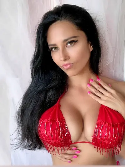 Uma 🅽🆂🅵🆆 🍒 OnlyFans