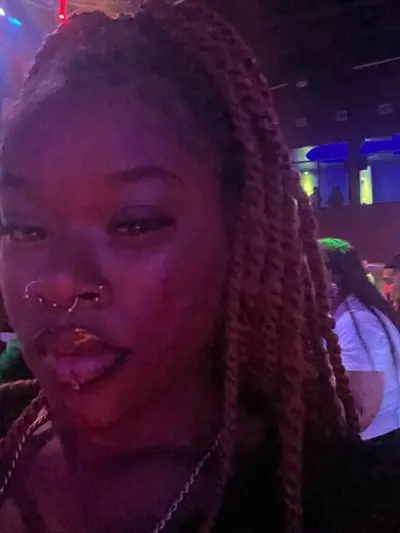 vaay ๐ญ OnlyFans