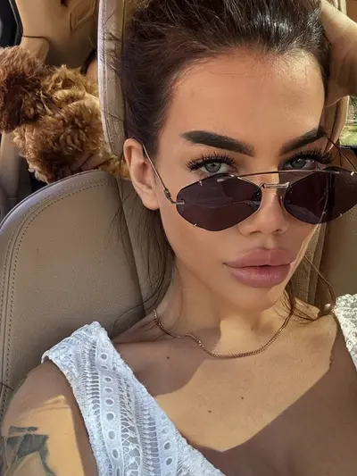 Vikky (@vikky_xx) OnlyFans profile photo