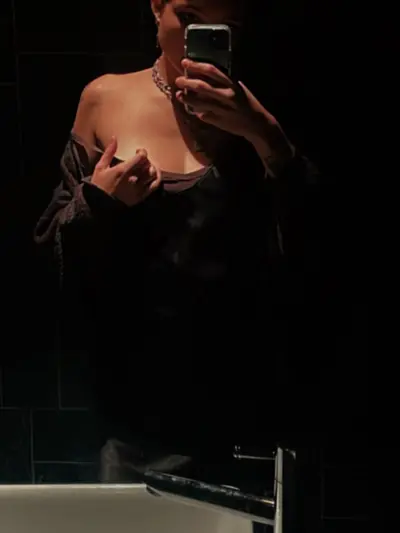 Eva (@wifeyeva) OnlyFans profile photo