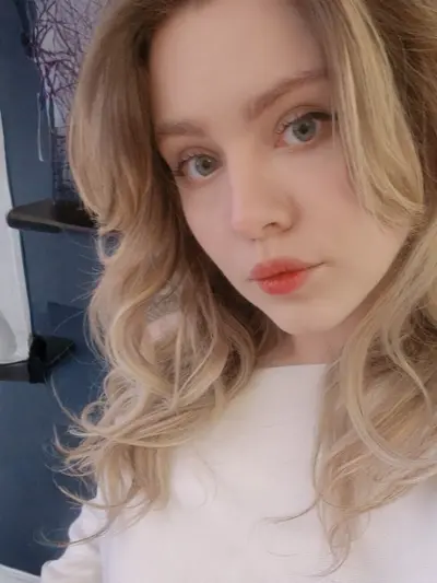 Lina Dream (@yourmisslinadream) OnlyFans profile photo